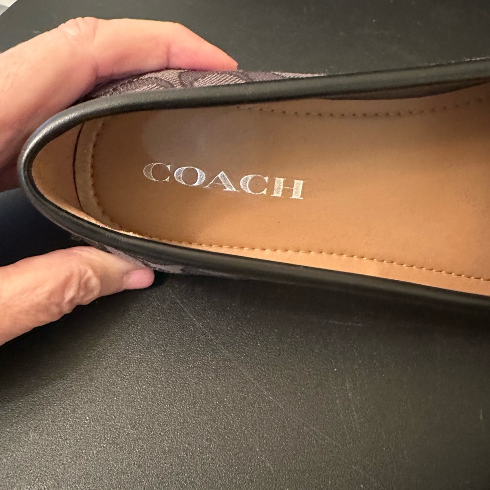Coach ladies Odette loafers. Size 7 - Picture 8 of 9